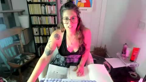 Snapshot of rose257044 chatting on 17, 9, 2025 rose257044 online show from 17, 9, 2025