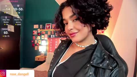 Snapshot of rose_dangel1 chatting on 25, 2, 2025 Rose online show from 25, 2, 2025