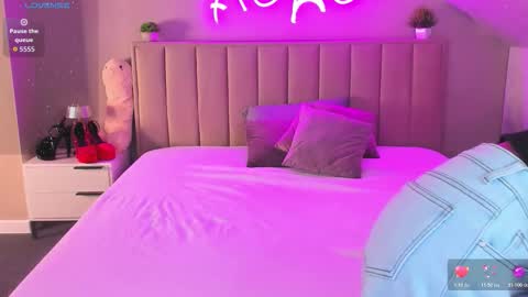 Kimberlly online show from 2, 2, 2026