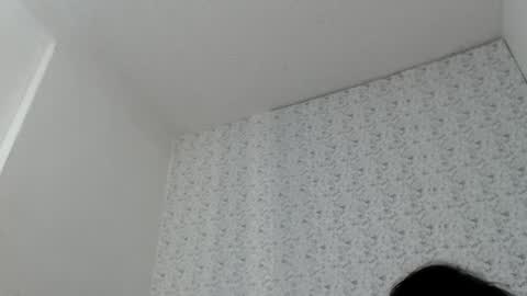 Snapshot of rose_smiley1 chatting on 1, 2, 2025 Rose online show from 1, 2, 2025