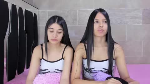 Snapshot of roseandmiah chatting on 24, 2, 2025 Rose y Miah online show from 24, 2, 2025