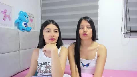 Snapshot of roseandmiah chatting on 17, 10, 2025 Rose y Miah online show from 17, 10, 2025