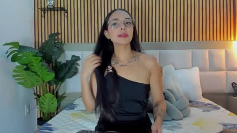 roseaurora online show from 17, 2, 2026