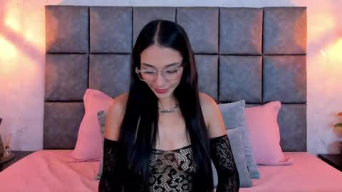 Snapshot of roseaurora chatting on 27, 4, 2026 roseaurora online show from 27, 4, 2026
