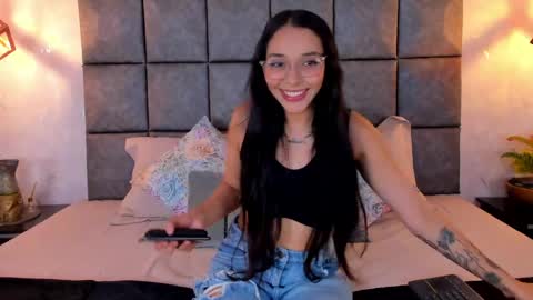 Snapshot of roseaurora chatting on 1, 6, 2026 roseaurora online show from 1, 6, 2026