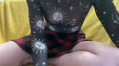 rosecroixx online show from 19, 2, 2026