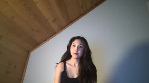 Dahlia Rose online show from 5, 2, 2025