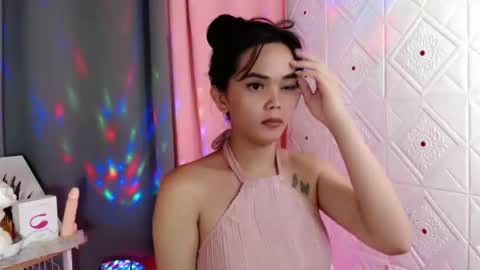 Snapshot of rosella_xx chatting on 8, 2, 2026 TONETH online show from 8, 2, 2026
