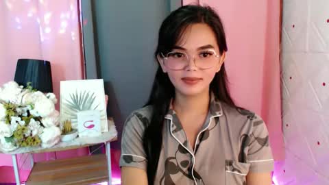 Snapshot of rosella_xx chatting on 10, 2, 2026 TONETH online show from 10, 2, 2026