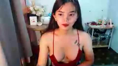 Snapshot of rosella_xx chatting on 10, 7, 2026 TONETH online show from 10, 7, 2026