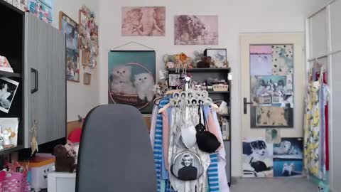 Snapshot of roselynsun chatting on 18, 3, 2026 Rose online show from 18, 3, 2026