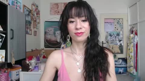 Snapshot of roselynsun chatting on 21, 4, 2026 Rose online show from 21, 4, 2026