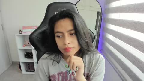 Nat online show from 5, 11, 2025