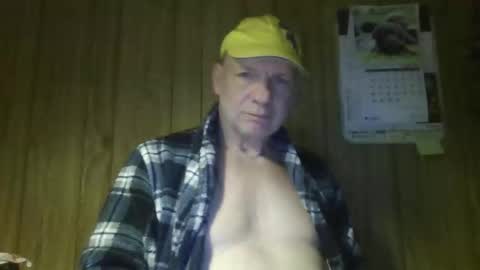 Snapshot of roses2u1958 chatting on 26, 4, 2026 roses2u1958 online show from 26, 4, 2026