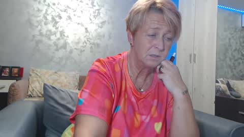 Snapshot of roses_and_lillies chatting on 16, 1, 2025 Lovepinklilly online show from 16, 1, 2025