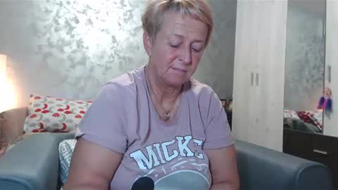 Snapshot of roses_and_lillies chatting on 28, 1, 2025 Lovepinklilly online show from 28, 1, 2025