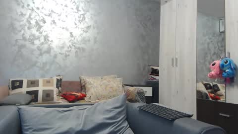 Snapshot of roses_and_lillies chatting on 16, 10, 2025 Lovepinklilly online show from 16, 10, 2025