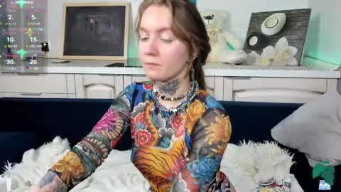 Snapshot of rosie_roberts chatting on 4, 4, 2026 Rose online show from 4, 4, 2026