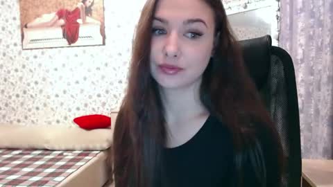 Rosie is waiting for YOU online show from 25, 2, 2025