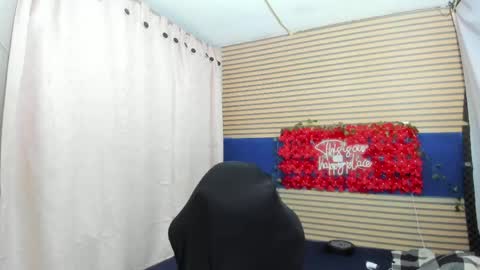Snapshot of rosse_25 chatting on 6, 5, 2026 Would you like to help me with supplementation and sports suits so I can compete in powerlifting online show from 6, 5, 2026