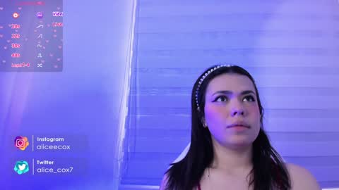 Snapshot of rosse_amyy chatting on 6, 1, 2025 online show from 6, 1, 2025