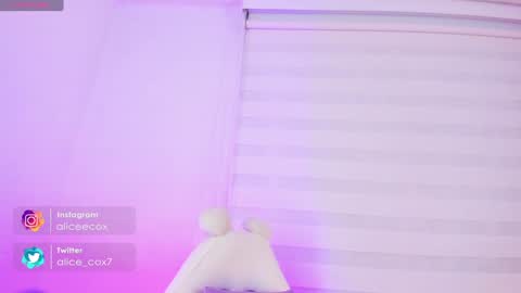 Snapshot of rosse_amyy chatting on 23, 1, 2025 online show from 23, 1, 2025