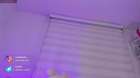 Snapshot of rosse_amyy chatting on 24, 1, 2025 online show from 24, 1, 2025