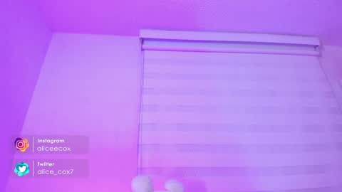 Snapshot of rosse_amyy chatting on 10, 2, 2025 online show from 10, 2, 2025