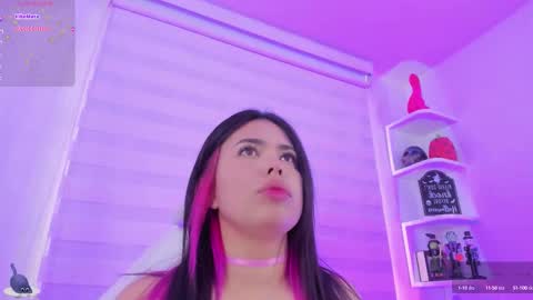 Snapshot of rosse_amyy chatting on 3, 10, 2025 online show from 3, 10, 2025