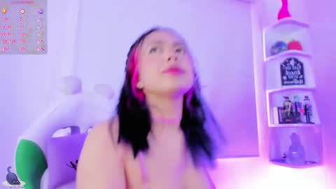 Snapshot of rosse_amyy chatting on 27, 10, 2025 online show from 27, 10, 2025