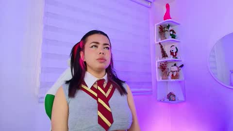 Snapshot of rosse_amyy chatting on 25, 11, 2025 online show from 25, 11, 2025