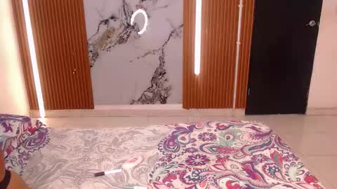 Rossi Hill online show from 20, 12, 2025