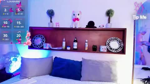 Snapshot of rossiie_hunt_ chatting on 7, 2, 2026 rossiie_hunt_ online show from 7, 2, 2026