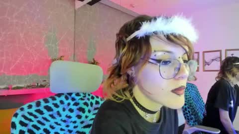 Snapshot of rossiie_hunt_ chatting on 13, 3, 2026 rossiie_hunt_ online show from 13, 3, 2026