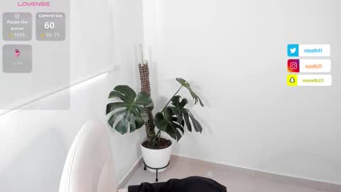 Snapshot of rossth11 chatting on 23, 3, 2026 Im Ross online show from 23, 3, 2026