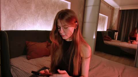 rosy_black_ online show from 3, 12, 2024