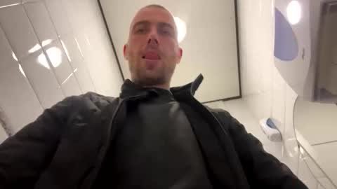 rotteei1 online show from 16, 10, 2025