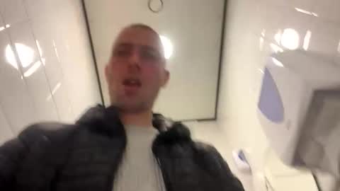 rotteei1 online show from 3, 2, 2026