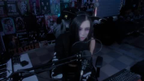 Snapshot of rotten_dreams chatting on 11, 2, 2025 rot online show from 11, 2, 2025