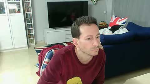 Snapshot of roubarixx chatting on 3, 4, 2026 roubarixx online show from 3, 4, 2026