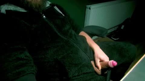 Snapshot of roughwonder chatting on 20, 2, 2025 Luke online show from 20, 2, 2025