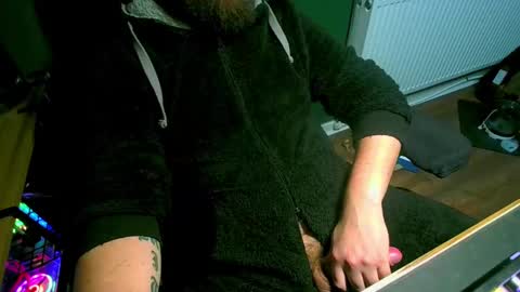 Snapshot of roughwonder chatting on 1, 3, 2025 Luke online show from 1, 3, 2025