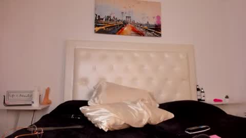 Snapshot of rouse_sexy_hotxx77 chatting on 14, 6, 2026 rouse_sexy_hotxx77 online show from 14, 6, 2026