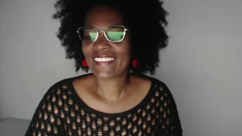 Snapshot of roushlove chatting on 17, 1, 2025 luxa online show from 17, 1, 2025