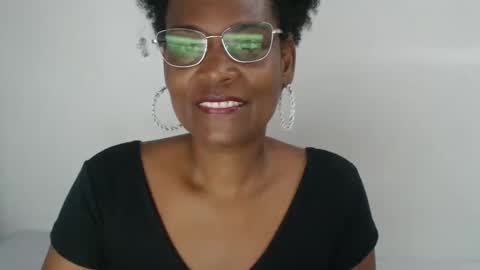 Snapshot of roushlove chatting on 20, 1, 2025 luxa online show from 20, 1, 2025