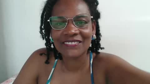 Snapshot of roushlove chatting on 28, 1, 2025 luxa online show from 28, 1, 2025