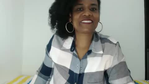 Snapshot of roushlove chatting on 18, 9, 2025 luxa online show from 18, 9, 2025