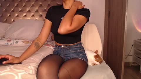 Rouss marie henao  online show from 29, 3, 2026