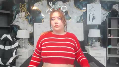 Snapshot of rousse_millers chatting on 2, 12, 2025 Rousse online show from 2, 12, 2025