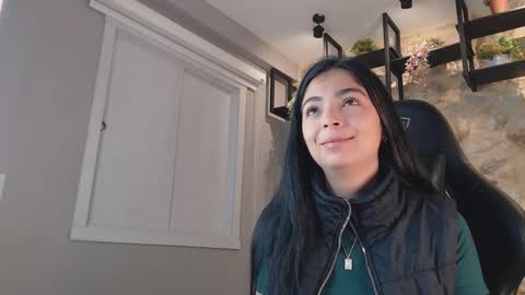 Snapshot of roussegil chatting on 16, 10, 2025 Rousse online show from 16, 10, 2025
